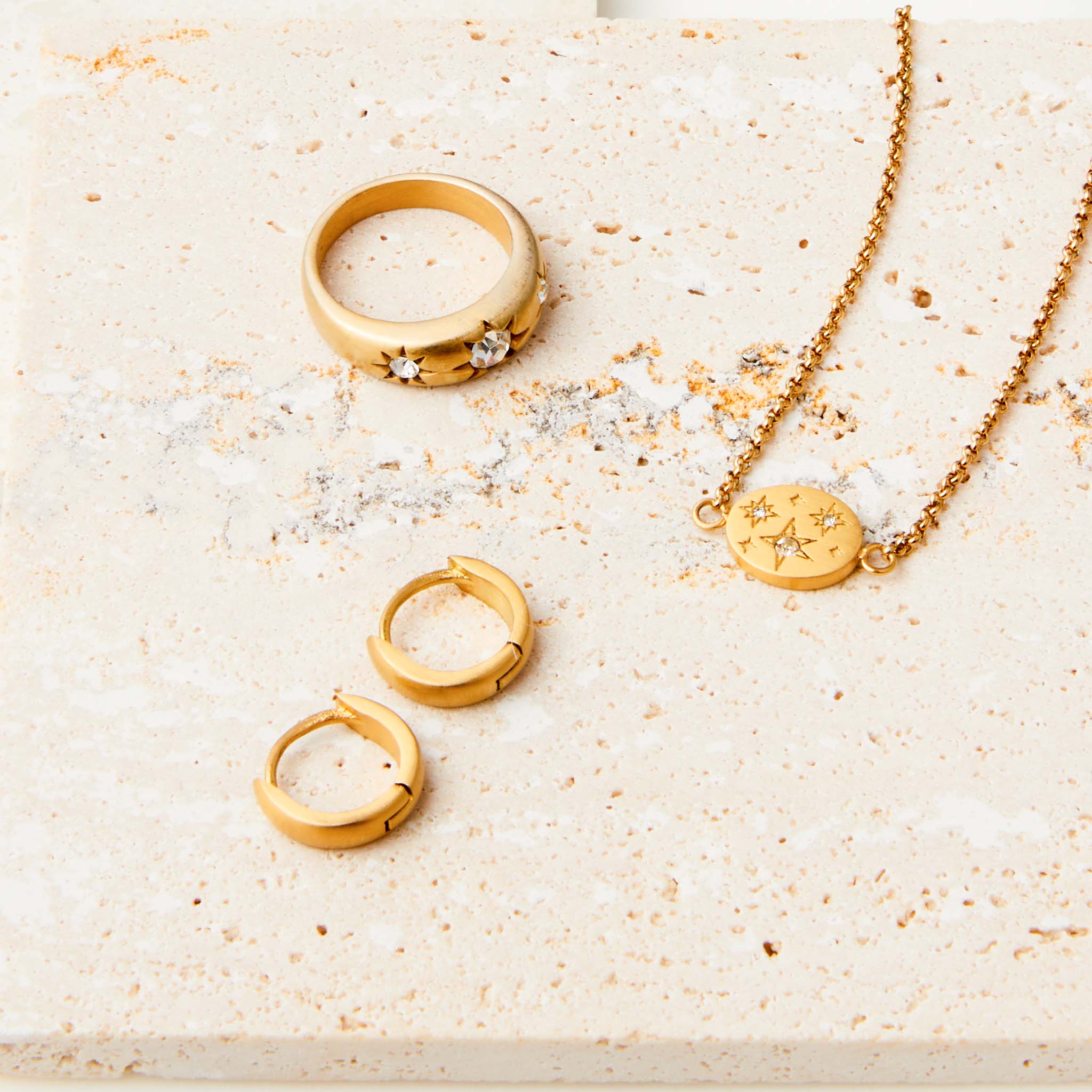 Harmonia Stern Ring Gold